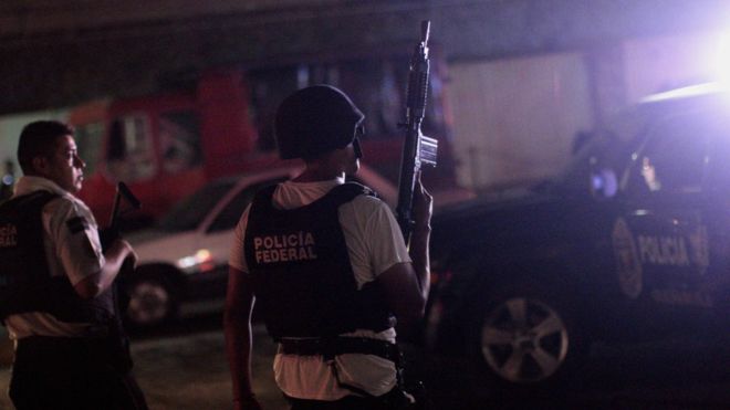 acapulco police attacks