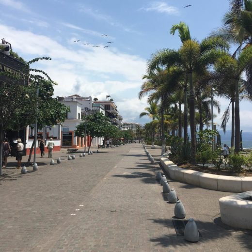 Taxi drivers suspend blockades aimed at UBER in Puerto Vallarta