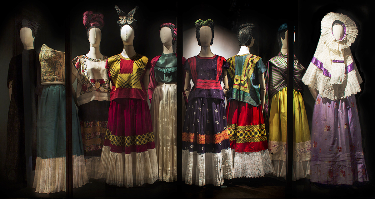frida kahlo's dresses