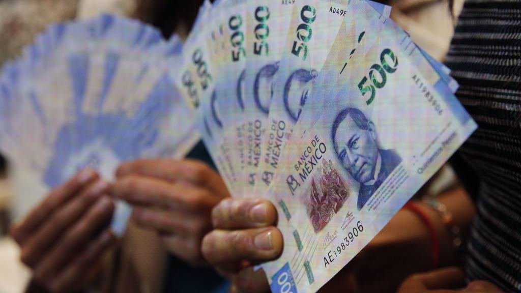 Be aware: The new 500 peso bill looks very similar to the 20 peso bill