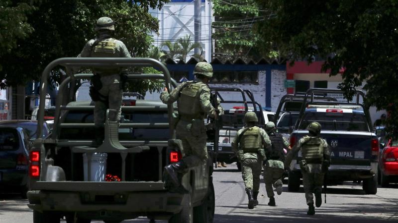 Mexico: Acapulco police disarmed, placed under investigationv
