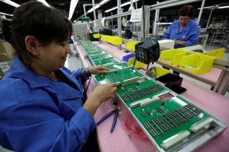 Mexico factory activity rebounds in Sept, helped by exports