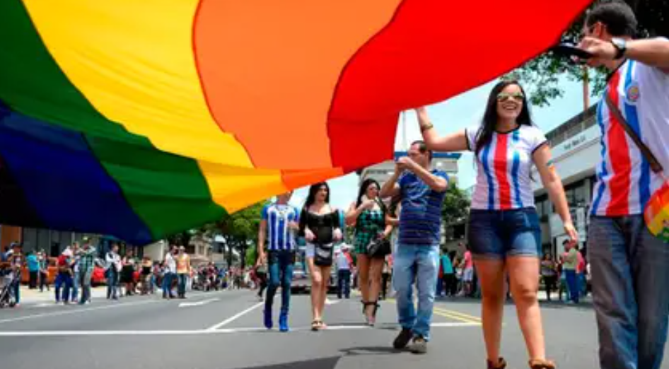 Costa Rica Becomes First Central American Country To Legalize Gay Marriage