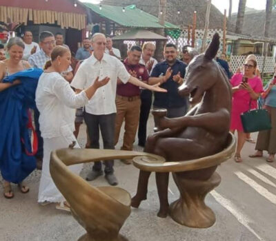 "Salud": A New Bronze Sculpture Enriches Puerto Vallarta's Iconic Malecón II