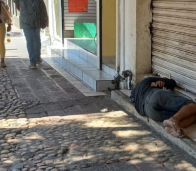 I senzatetto a Puerto Vallarta sono un problema crescente e visivamente inquietante