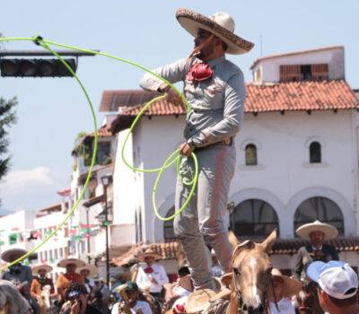 Day of the Carro was Celebrated in Puerto Vallarta with the Traditional Parade