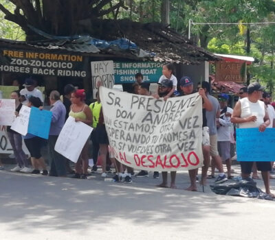 Mismaloya Residents Protest Against Forced Evictions of 80 Residents of Puerto Vallarta