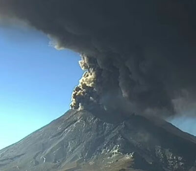 Popocatépetl Volcano Erupts