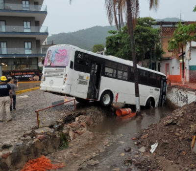 bus-crashes-canal-puerto-vallarta