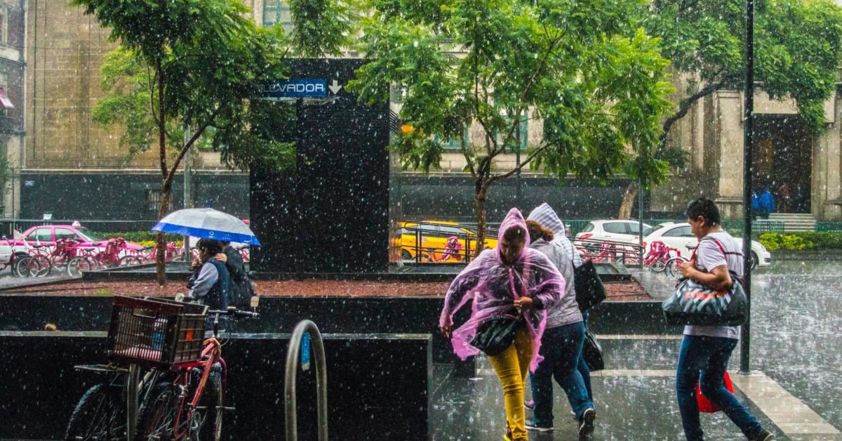 Heavy Rains Drench Mexico City
