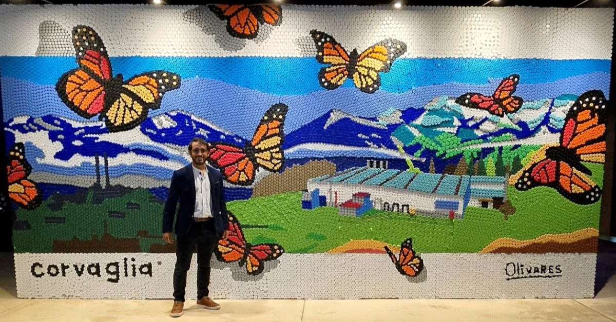 Oscar Olivares recycled murals