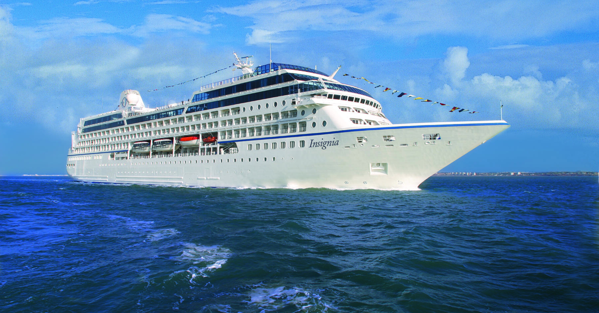 Oceania Insignia in Zihuatanejo Boosts Local Tourism
