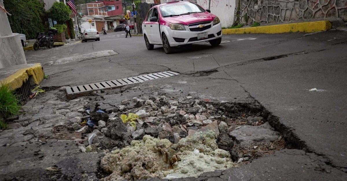 CDMX road sinkholes surge to 153 as repairs ramp up
