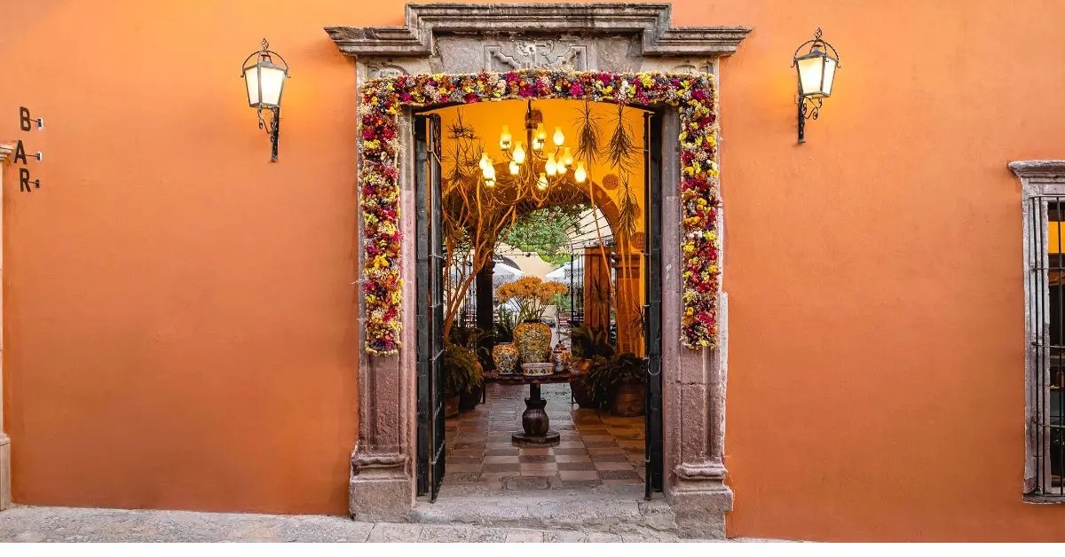 Hidden colonial courtyards