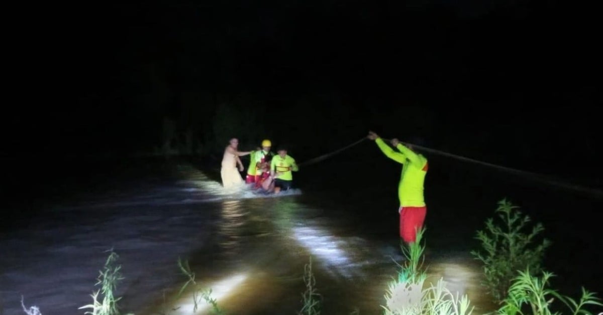 Man Rescued Puerto Vallarta River
