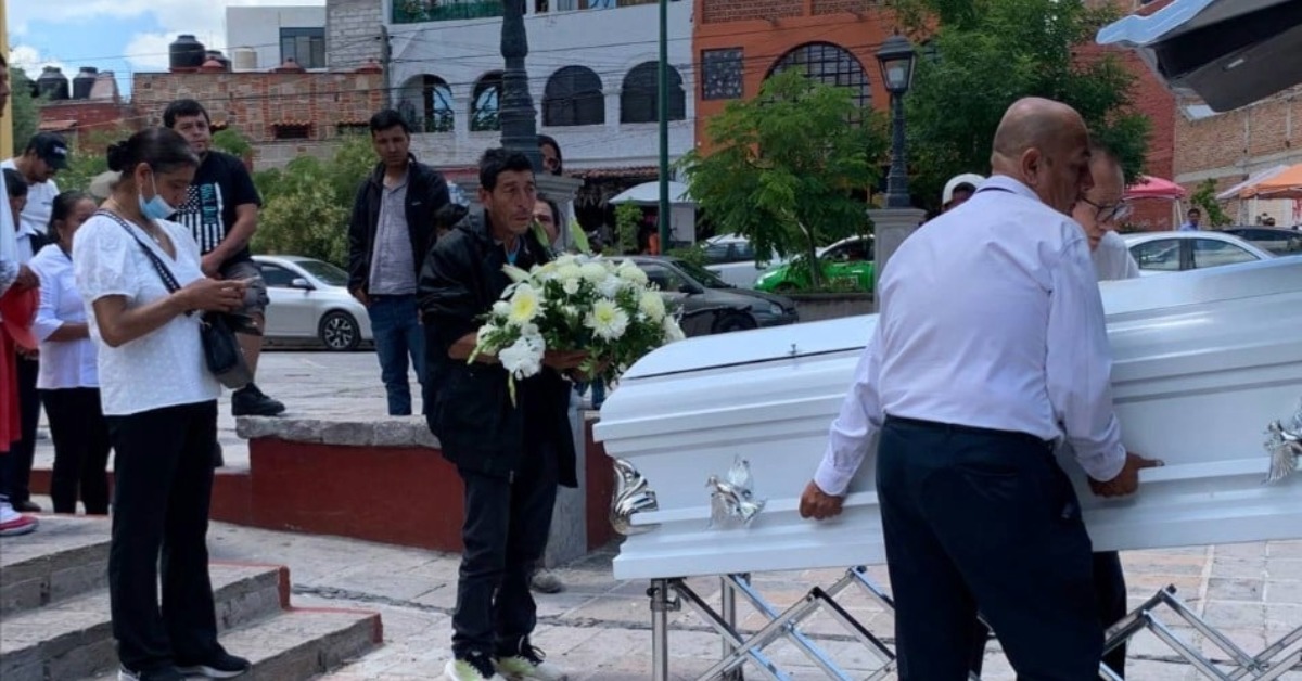 San Miguel teen killed