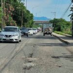 Tire blowouts mount amid Avenida México potholes mess
