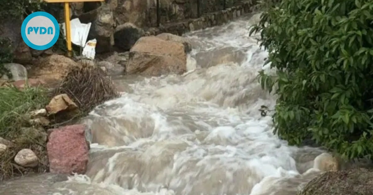 Puerto Vallarta rains force rescue of 150 at La Esmeralda