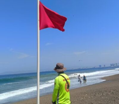 red flag puerto vallarta