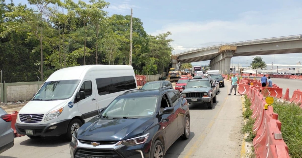 traffic chaos puerto vallarta protests