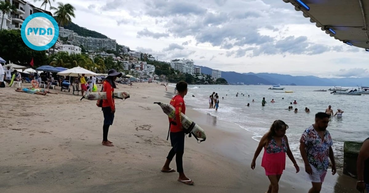 Hurricane Priscilla Puerto Vallarta tourism boats paused for safety