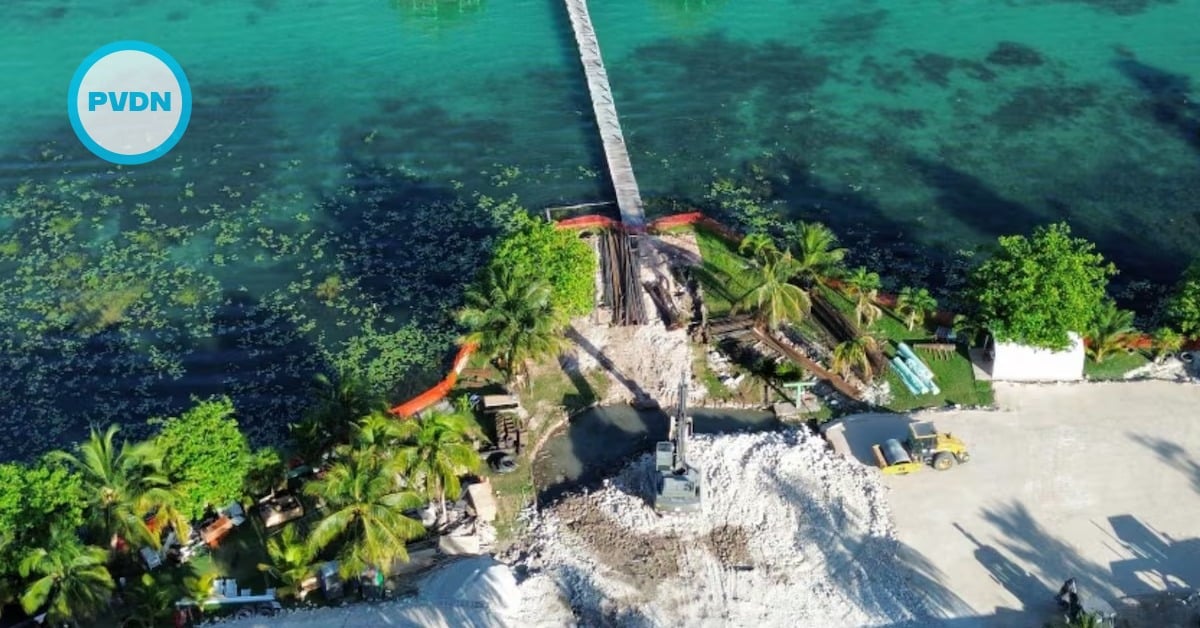 Bacalar lagoon damage