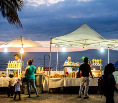 Puerto Vallarta malecón vendors