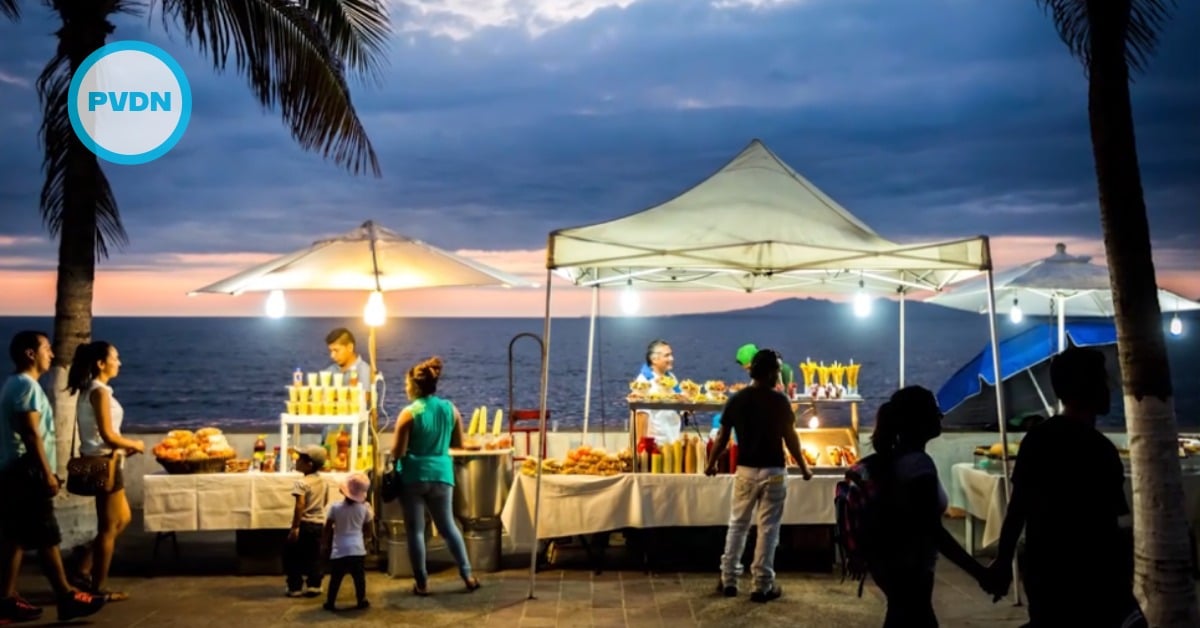 Puerto Vallarta malecón vendors