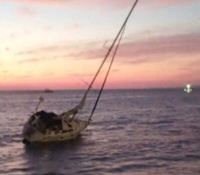 puerto vallarta sailboat sinks