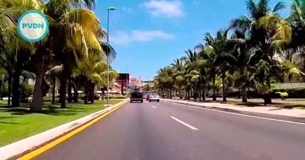 Cancún Airport stretch