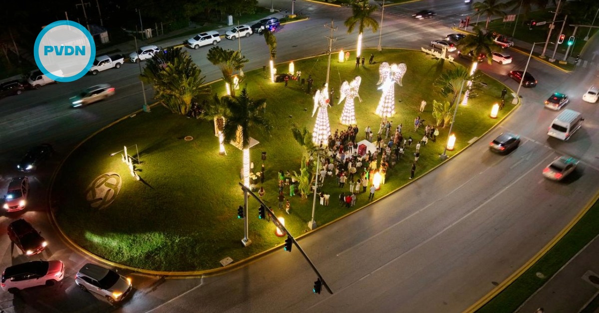 Cancún Christmas roundabouts