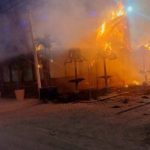 Night fire destroys La Palapita on Cancún’s Kabah Avenue