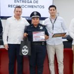 OXXO honors Playa del Carmen police for store safety
