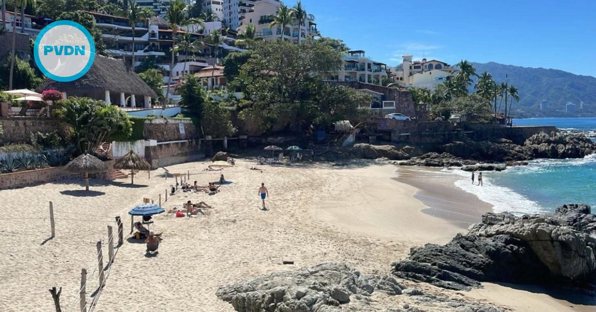 Red and Yellow Flags Fly on Puerto Vallarta Beaches