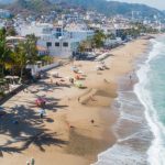 Vallarta weighs beach access plan to keep shores public