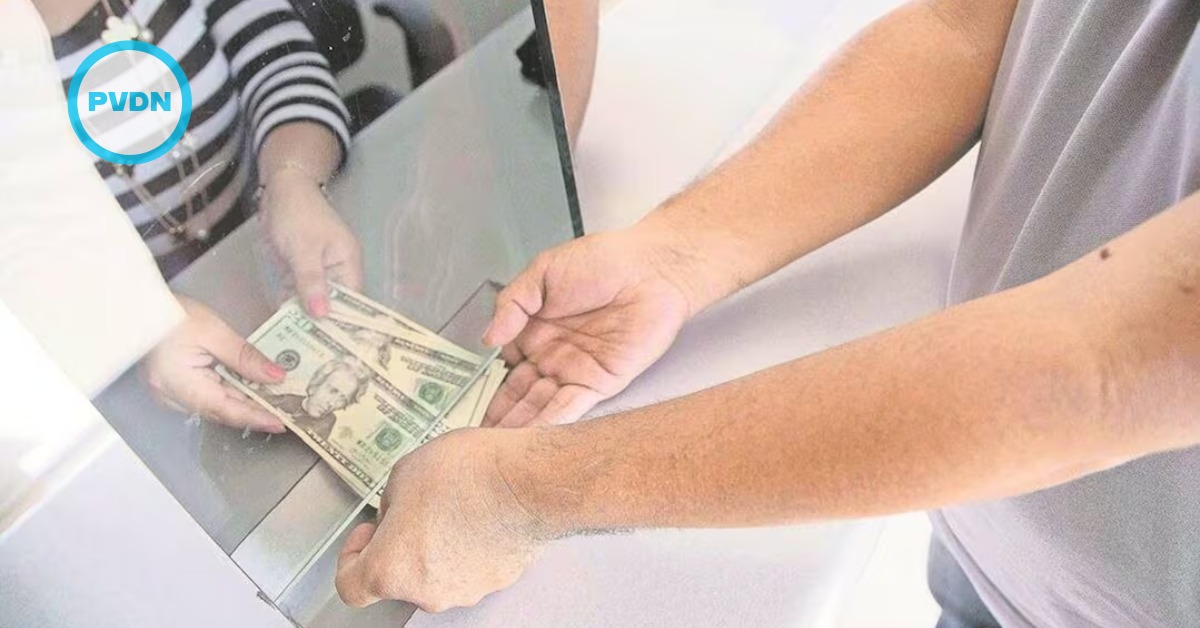 Mexico Remittances Fall After 11-Year Growth Streak