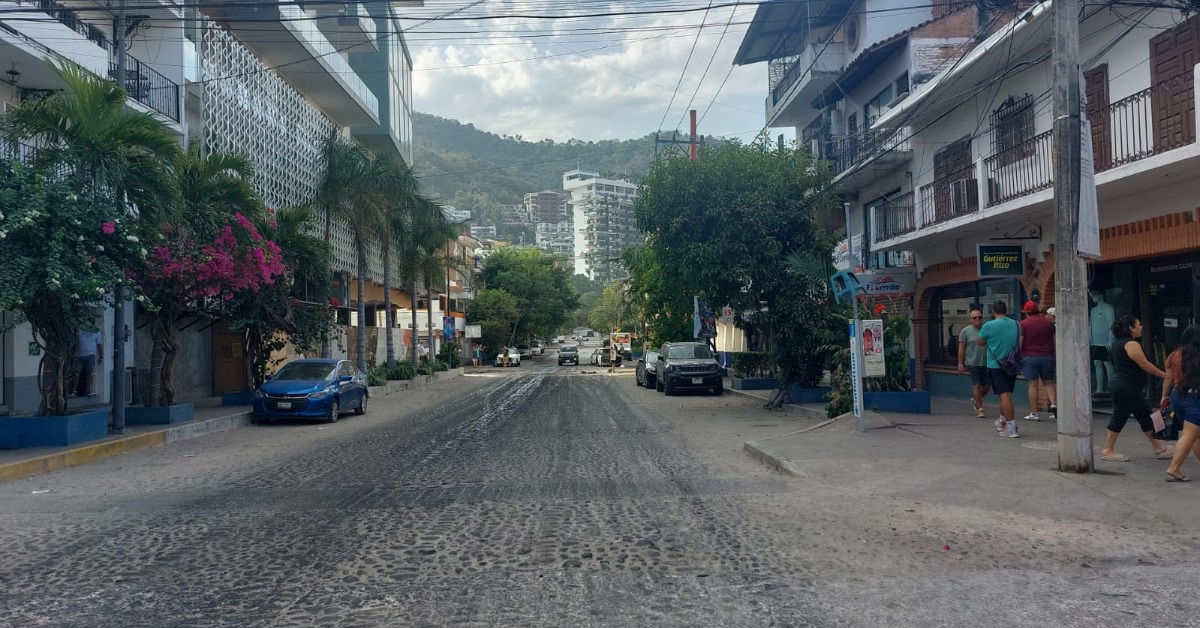 Puerto Vallarta Slowly Restarts After Violent Weekend