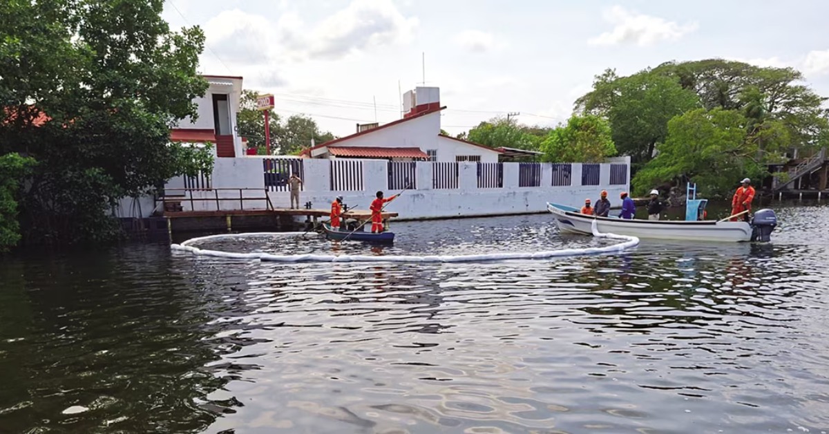 Dos Bocas blast triggers crude spill