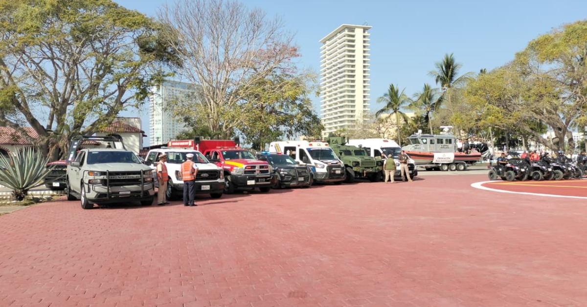 Puerto Vallarta tightens beach watch for Easter crowds