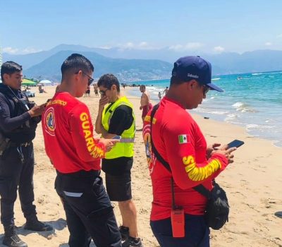 Tourist dies after parachute malfunction off Puerto Vallarta