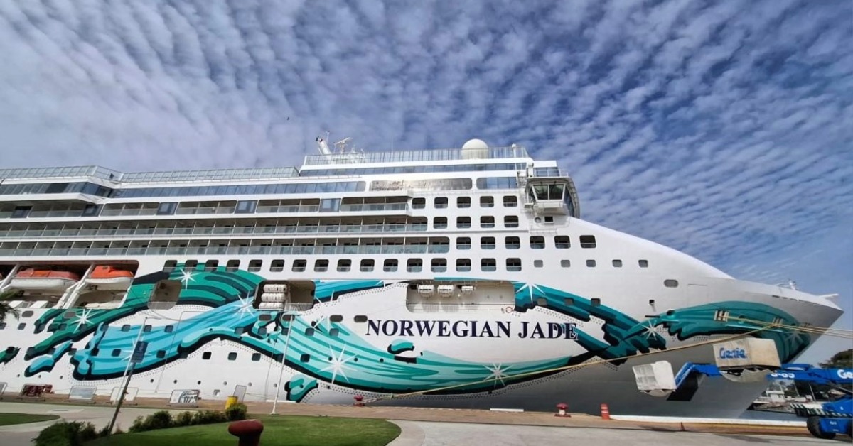 A tentative ASIPONA calendar shows 14 cruise arrivals in Puerto Vallarta in March 2026, including four double-ship days.