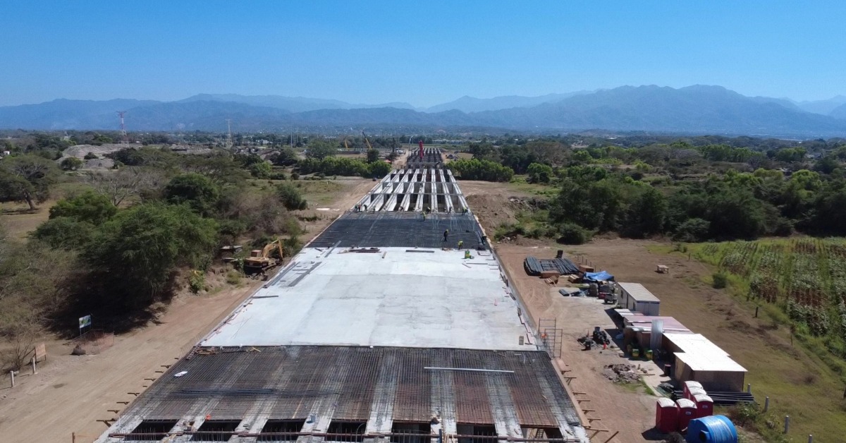 Amado Nervo Bridge is nearly 70% complete