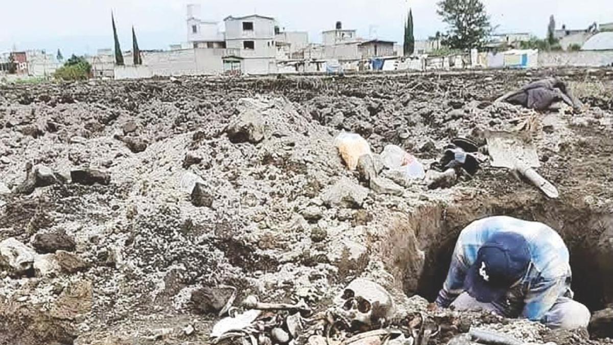 Archaeologists warn looting and land sales are destroying a Chalco archaeological site