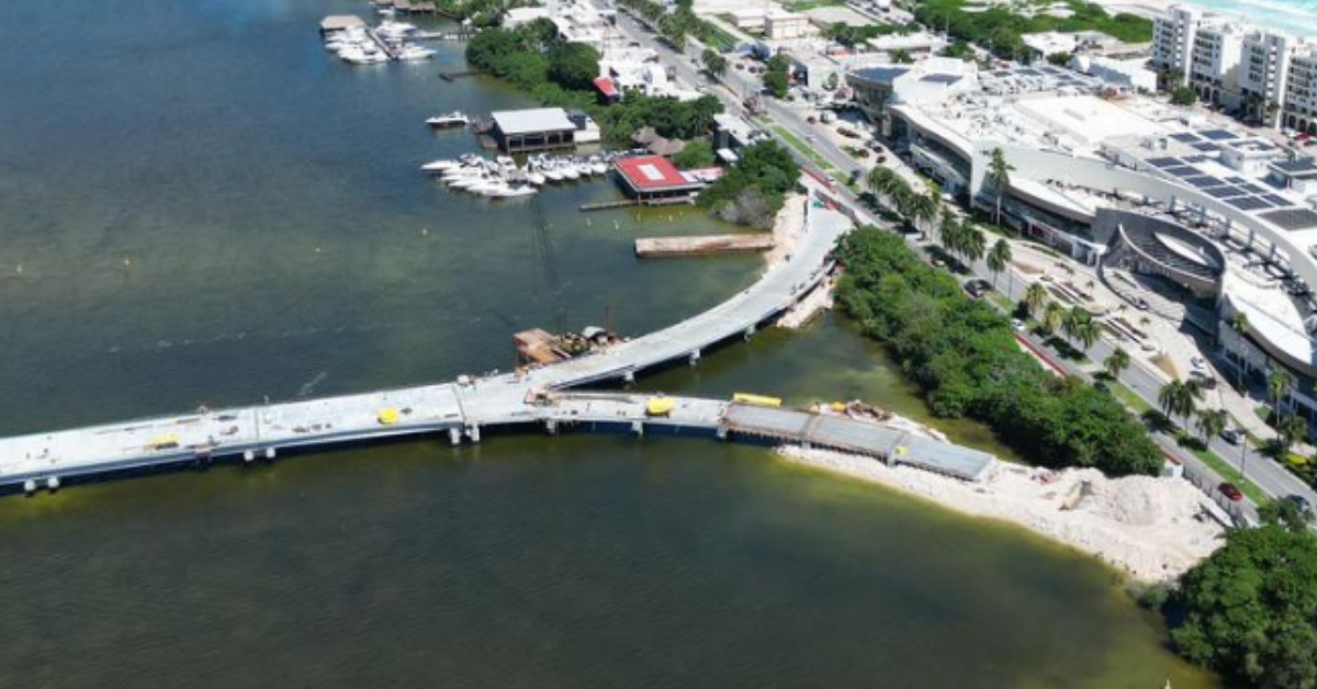 Cancún plans 38 buses for Nichupté hotel zone link