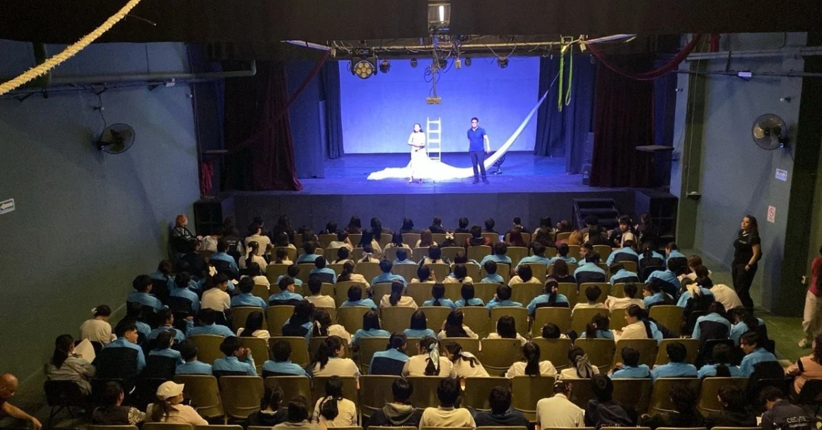 Free Theater Reaches San Miguel’s Rural Classrooms