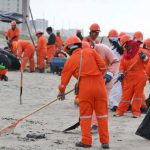 Gulf Oil Spill Reaches 81 Beaches as Questions Grow