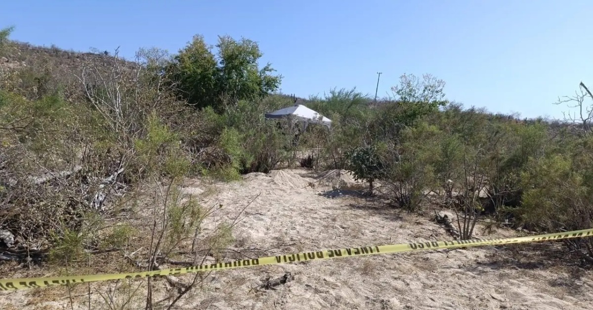 Human remains found in a clandestine grave in Santa Anita