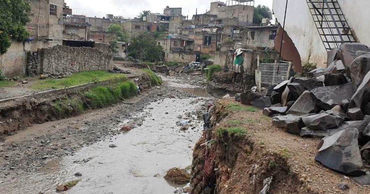 Jalisco waterway settlements heighten flood danger