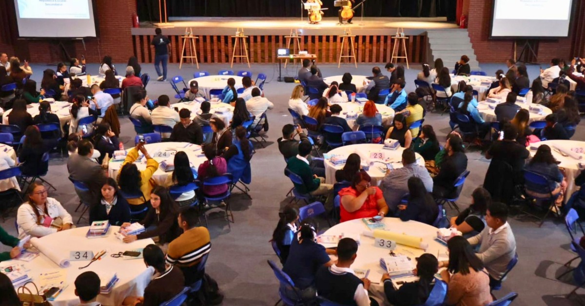 San Miguel Students Join School Leadership Meeting