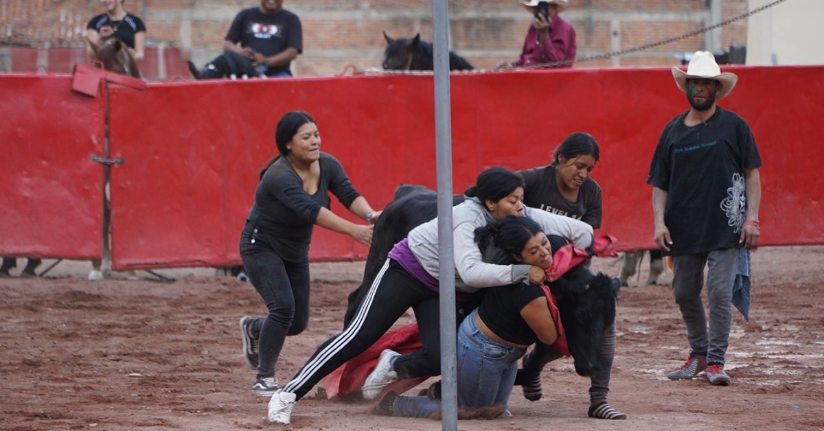 Ajijic Mothers Take On Rodeo Games and Win Big Prizes